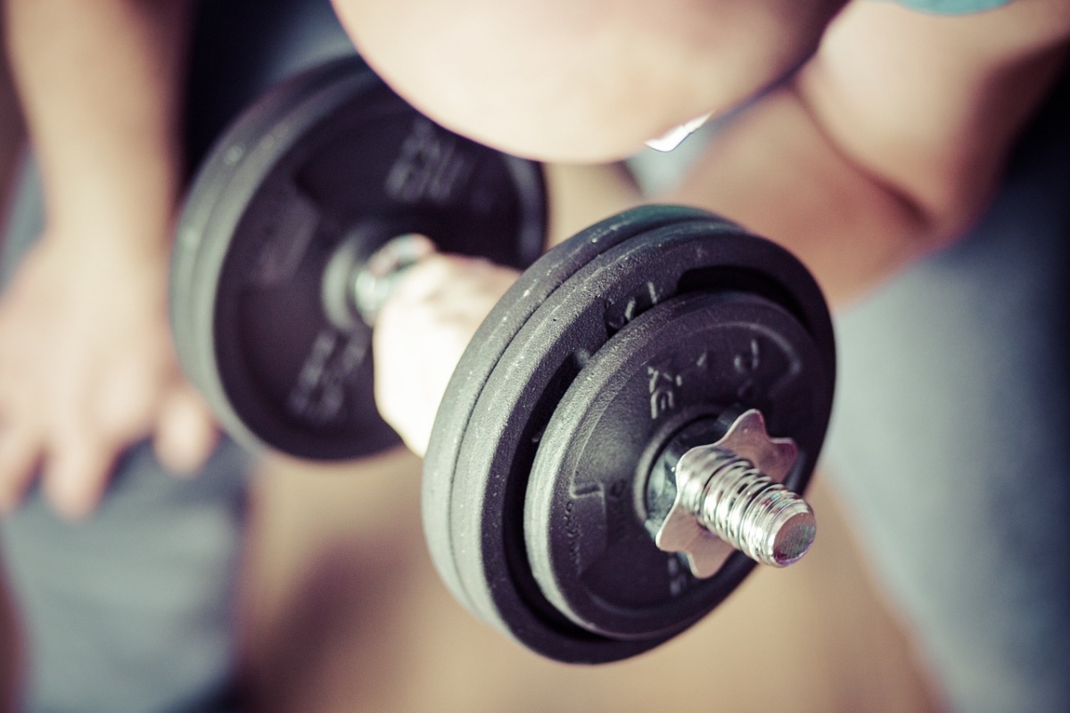 Source:  https://pixabay.com/photos/exercise-weightlifting-2728338/